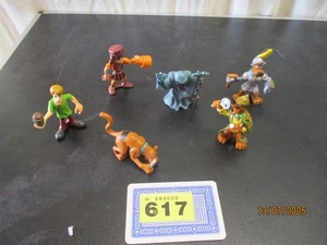Scooby Doo Figures - Picture 1 of 3