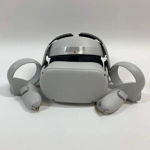 Oculus Quest 2 128GB Virtual Reality Headset KW49CM - Picture 1 of 5