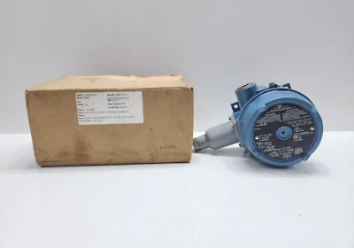 UNITED ELECTRIC CONTROLS J120-680 PRESSURE AND TEMPERATURE SWITCH - Image 1 of 4