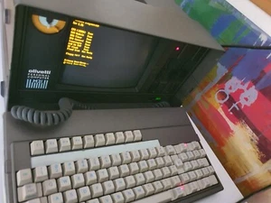 Olivetti M21 portable computer - in working condition - Photo 1/14