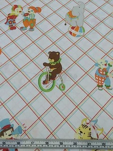 Benartex - Under The Big Top - Circus Performers White - 1/2m - 100% Cotton - Picture 1 of 8