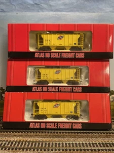 Tolva cubierta de 2 bahías escala HO, 3 Atlas PS-2 “C&NW” NUEVA EN CAJA - Imagen 1 de 5