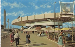 Bell Telephone Pavilion 1964 1965 New York World’s Fair Scalloped Edge Postcard - Picture 1 of 2