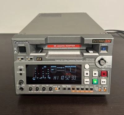 Grabadora de video HD Panasonic DVCPRO Foto 1 de 4