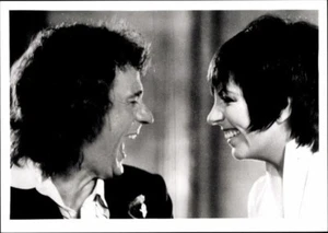 DUDLEY MOORE & LIZA MINELLI in the Comedy "Arthur" 5"x 7" Photo; Mint Condition - Imagen 1 de 1