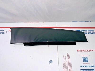 Chevrolet Malibu 2013-2015 moldura de panel de marco de puerta trasera izquierda OEM Foto 1 de 4