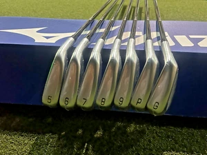 NEW RH Mizuno JPX 925 Hot Metal Pro Irons, 5-PW/GW Mitsubishi MMT 65R Graphite - Picture 1 of 7