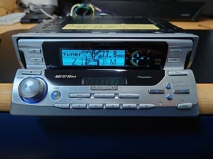 Reproductor MP3 CD WMA de audio para automóvil Pioneer Carrozzeria DEH-P717 1 din probado envío a Japón - Imagen 1 de 10