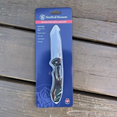 Smith & Wesson Folding Knife LED Flashlight Stainless Steel Blade Polymer Handle - Image 1 of 4