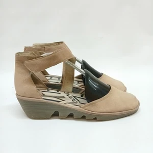 Fly London Wedge Leather Sandal Women's 41 US10 Tan 1.5" High 500466016 - Picture 1 of 11