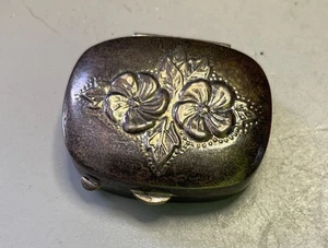Vintage Mervyns Sterling Silber 925 Repousse Blume Floral Pille Schmuckdose - Bild 1 von 8