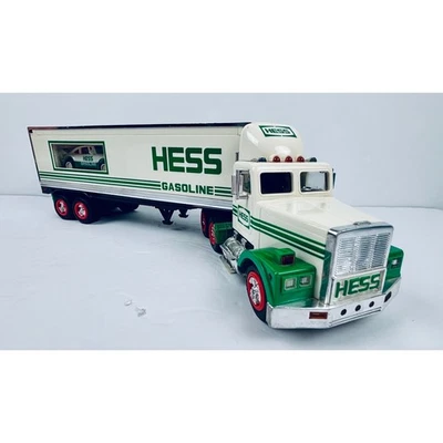 Camión de juguete Hess 1992 con Porsche coleccionable  Foto 1 de 4