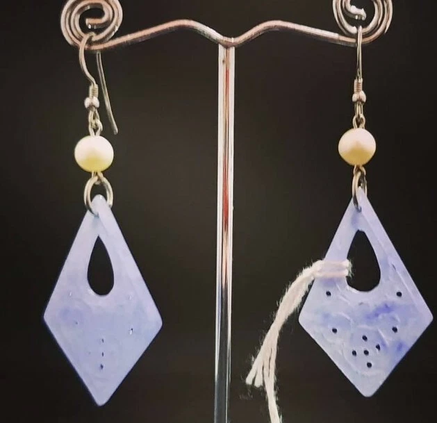 Orecchini in Giada viola tinta, perla di fiume e Argento 925  - Immagine 1 di 1