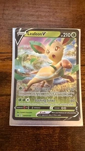 Leafeon V SWSH194 SWSH: Sword & Shield Promo Cards Holo - Picture 1 of 1