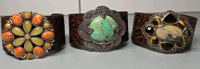 Lote de 3 pulseras brazaletes de cuero barse firmadas Foto 1 de 4