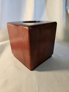 Brasilia Solid Wood Tissue Box Beautiful Addition To Any Decor *Linens-n-things - Picture 1 of 6