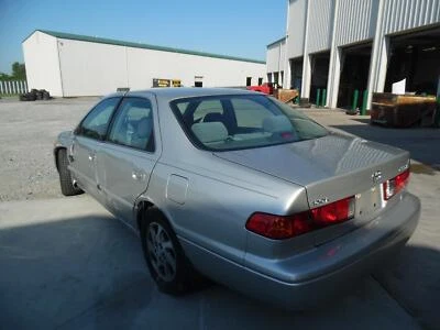 Bomba de dirección asistida usada se adapta a: Toyota Camry 2001 4 cilindros grado A Foto 1 de 4