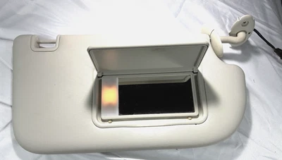 💎2013-2019 Ford Escape пассажирский солнцезащитный козырек зеркало правый солнцезащитный козырек слоновая кость - Изображение 1 из 4