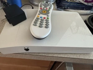 TiVo Bolt 500GB DVR & Streaming Media Player TCD849500, 4K Wi-Fi White - Picture 1 of 11