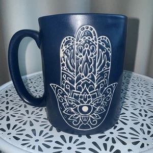 Steingut "AUGE/PALME/HAND" Kaffeebecher MONDKIND (mitternachtsblau) - Bild 1 von 5