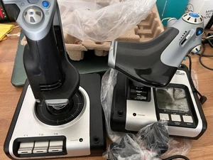 Logitech Saitek Pro Flight X52 Flight System - Joystick y regulador de gas *solo 2x ben. - Imagen 1 de 7