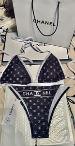 Chanel Bikini - Bild 1 von 3