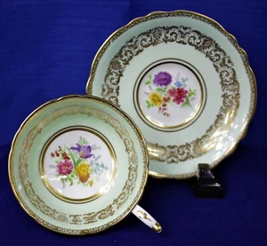 PARAGON FLORAL SPRAY MINT GREEN GOLD DECOR WIDE MOUTH TEA CUP SAUCER TWO CREST - Picture 1 of 12