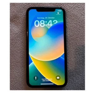 Apple iPhone 11 Fully Unlocked Att Verizon Screen 6.1" 128GB 64GB Mint Conditio - Picture 1 of 8