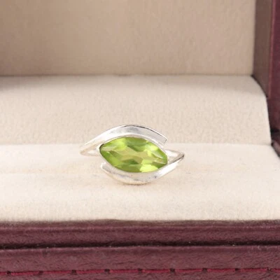 Peridot Gemstone 925 Sterling Silver Ring Handmade Jewelry Ring Gift For Love - Image 1 of 3
