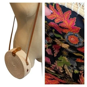 Round Rattan Straw Bag for Women Shoulder Leather Button Straps Natural Chic - Picture 1 of 7