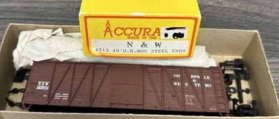 Kit Accurail HO #4215 40’ Caja O B Extremos de Acero Caja N y W Nuevo de Lote Antiguo Foto 1 de 3