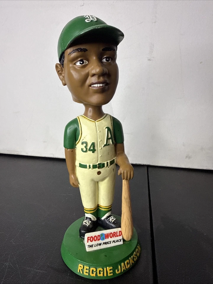 Vintage Reggie Jackson 1967 Oakland A's Birmingham Bobblehead 2002 SGA 1/1500 - Imagem 1 de 4