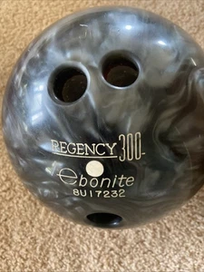 Vintage Regency 300 Ebonite Bowling Ball 15.6 lbs & Bowling Bag Black/Grey Swir - Picture 1 of 11