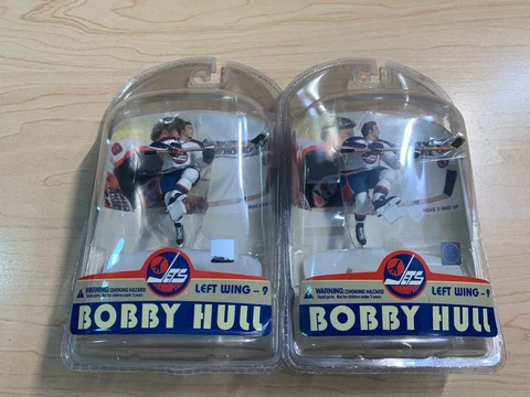 Bobby Hull Winnipeg Jets McFarlane Legends of Hockey 3" 2 Figures NHL SGA NEW Cover