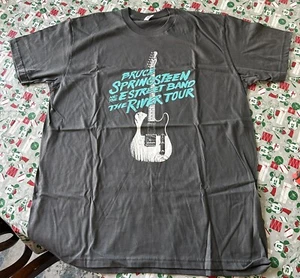 BRUCE SPRINGSTEEN AND THE E STREET BAND THE RIVER TOUR CONCERT SHIRT 2XL 2016 - Picture 1 of 6
