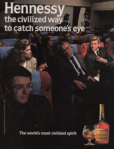 Anuncio impreso vintage 1986 Hennessy la forma civilizada de llamar la atención de alguien coñac - Imagen 1 de 2