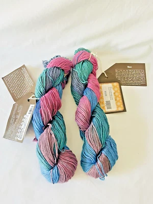 Hilo Araucania Ruca Multy 100 % viscosa 263 yardas #34 lote de 2 Foto 1 de 4