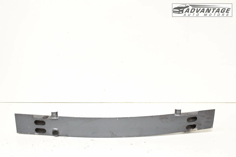 Barra de refuerzo para parachoques delantero Chevrolet Camaro 2016-2024 84639874 OEM Foto 1 de 4