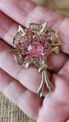 Vintage Goldtone Brooch With Pink Rhinestones Measures 1.78" Good Cond. - Image 1 of 4