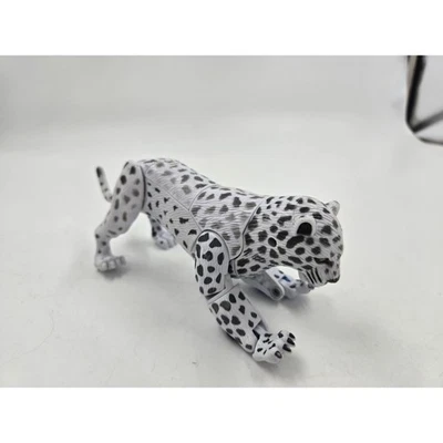 WHITE LEOPARD / TIGER TRANSFORMER Beast Wars KO TOY ROBOTS IN DISGUISE - Image 1 of 3