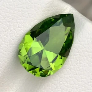 Péridot naturel de 4,42 ct - extrait du Pakistan - pierre précieuse en vrac v... - Picture 1 of 5