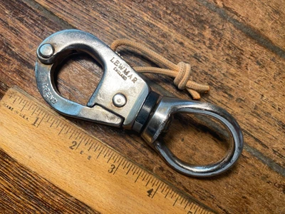 LEWMAR 不锈钢大号桶形卡扣大号 5 英寸长 — 第 1/4 张图片