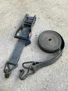 Juego de correas de trinquete Ex Army MOD excedente camión remolque HGV carga pesada amarre - Imagen 1 de 3