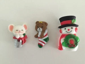Lote De Colección De 3 Broches Prendedores De Navidad Sello Russ Muñeco De Nieve Ratón Oso De Colección - Imagen 1 de 8