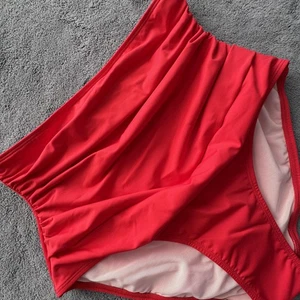 Cupshe Bikinihose Damen Medium Rot Hohe Taille Slim Sculpt Schwimmhose - Bild 1 von 17