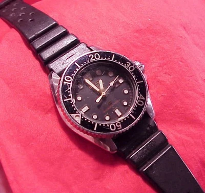 Vintage 34mm 1980 Seiko 2625-0019 Diver Ladies Quartz Wristwatch 2625 Japan - Immagine 1 di 4
