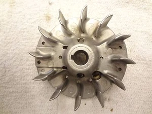 Shindaiwa HT230 Magneto / Volante - Imagen 1 de 3