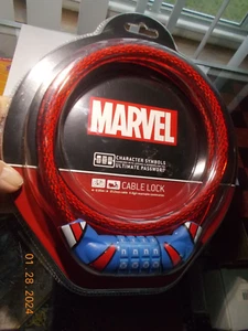 Nuevo en paquete bloqueo de cable Marvel con contraseña de 4 dígitos de símbolos, letras, números de personajes - Imagen 1 de 4
