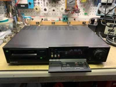 VCR estéreo HiFi edición Sony EV-S2000 8 mm Hi8 completamente restaurado *90 días de garantía* Foto 1 de 4