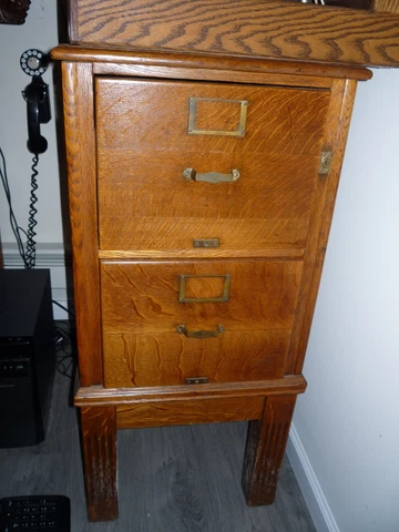 ANTIQUE ARTS & CRAFTS TIGER 2 DRAWER OAK FILE CABINET W/LEGS PRICE 50% OFF Cover